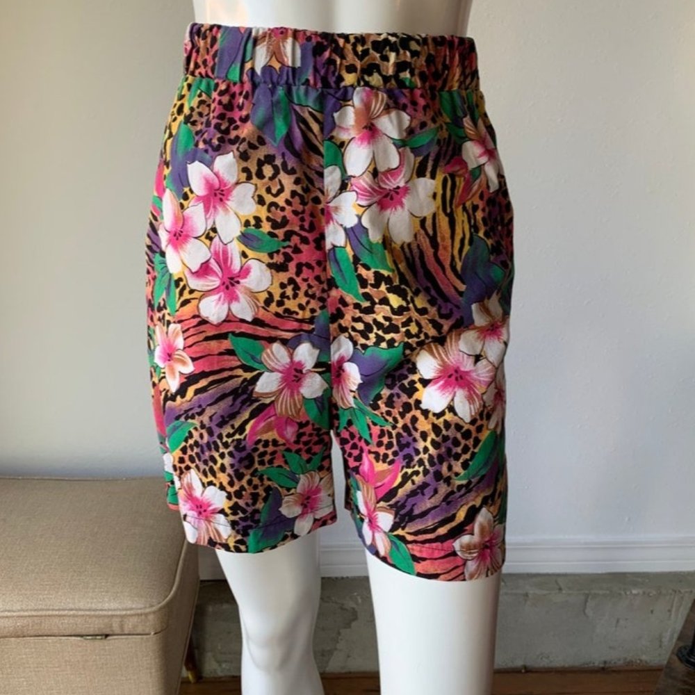 80s Shorts - Vintage 1980’s Leopard Print Floral Shorts Tropical Print Small S